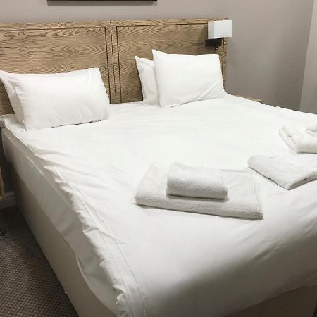 Markets Tavern Hotel Brecon Kültér fotó