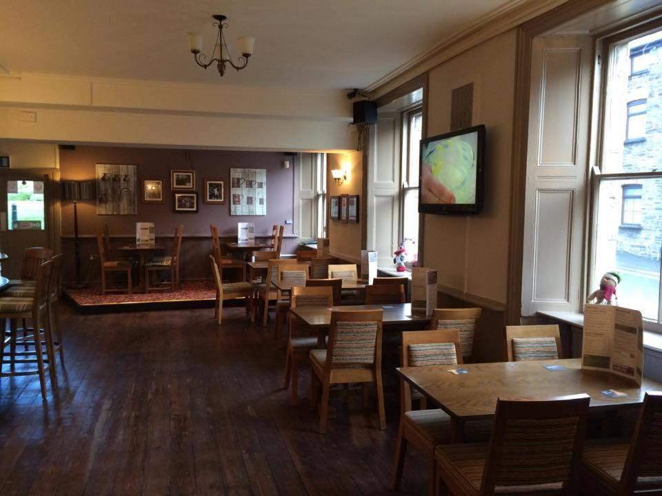 Markets Tavern Hotel Brecon Kültér fotó